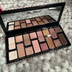 Too Faced Glam Eyeshadow Palette - The Natural Nudes
